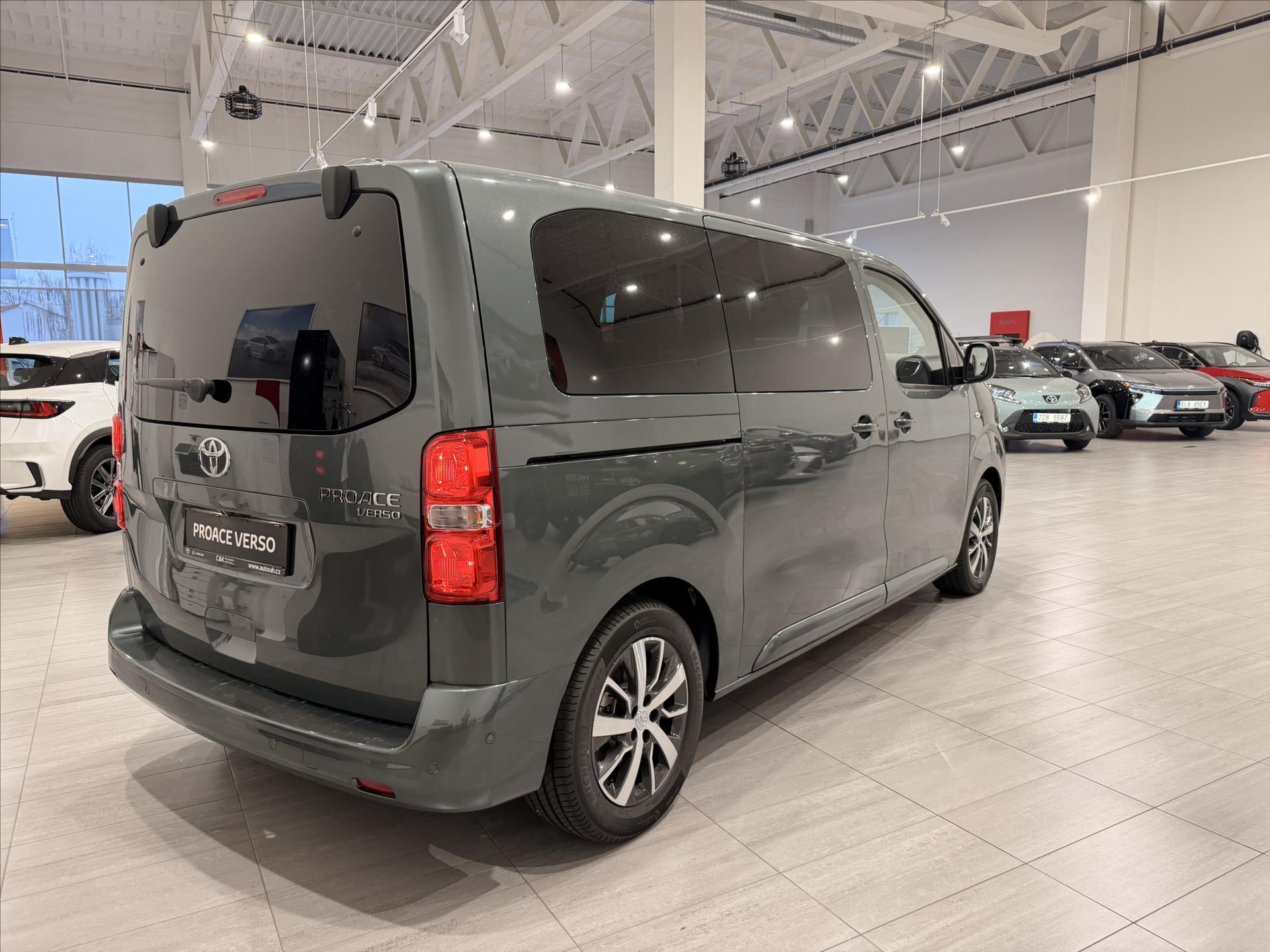 toyota-proace-verso-2-0-177k-vip - 4