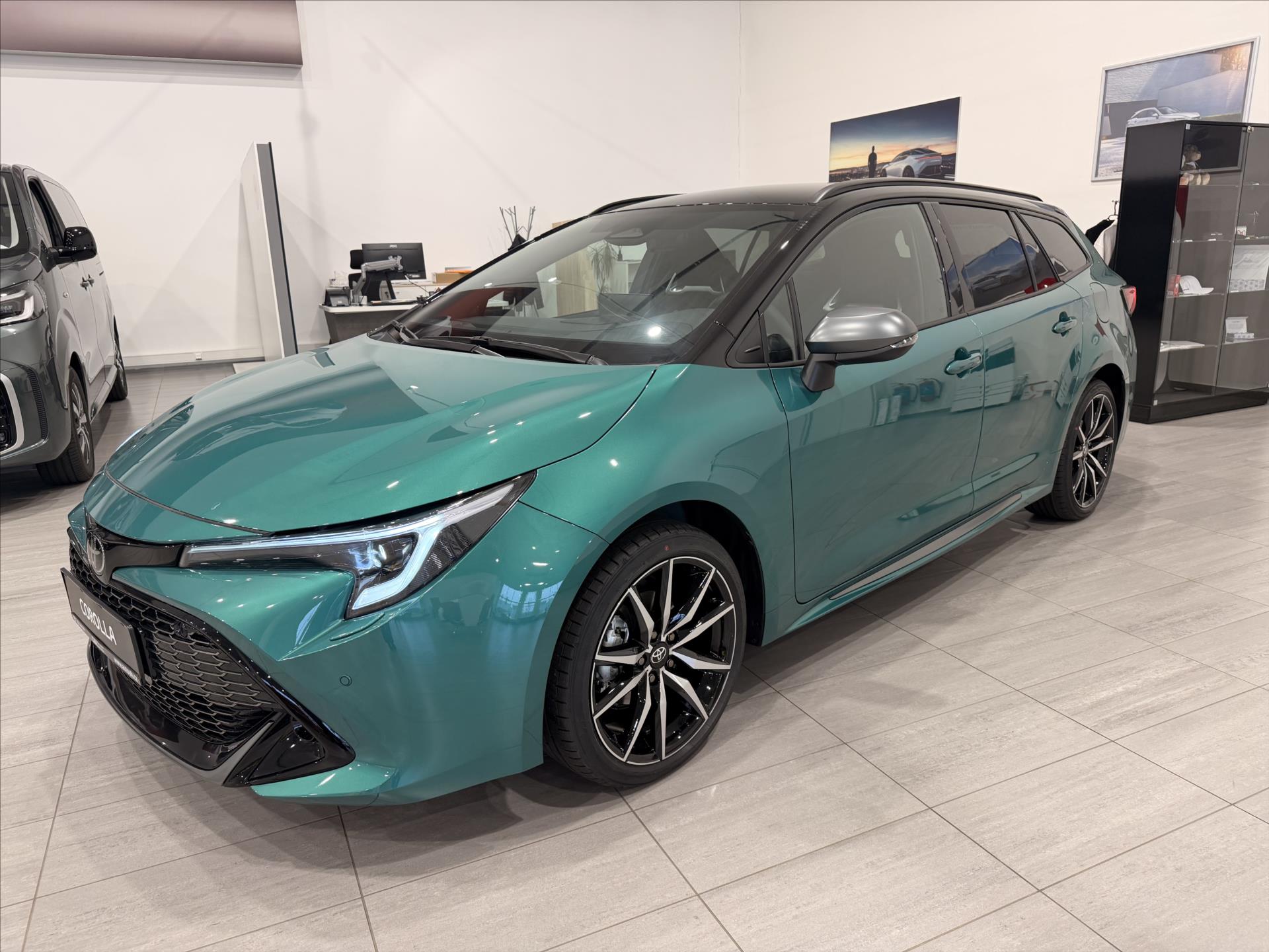 Toyota Corolla 1,8 Hybrid (140k) GR Sport