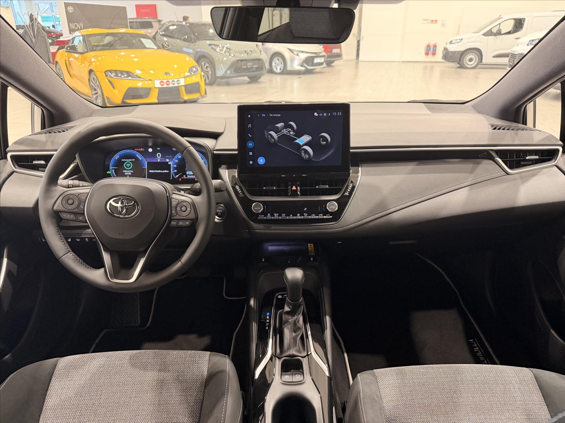 toyota-corolla-1-8-hybrid-140k-style - 6