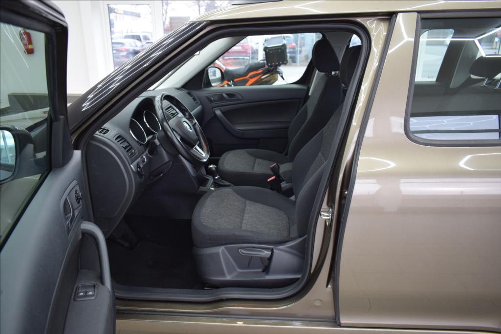 skoda-yeti-1-2-tsi-1-maj-dsg-serviska - 9