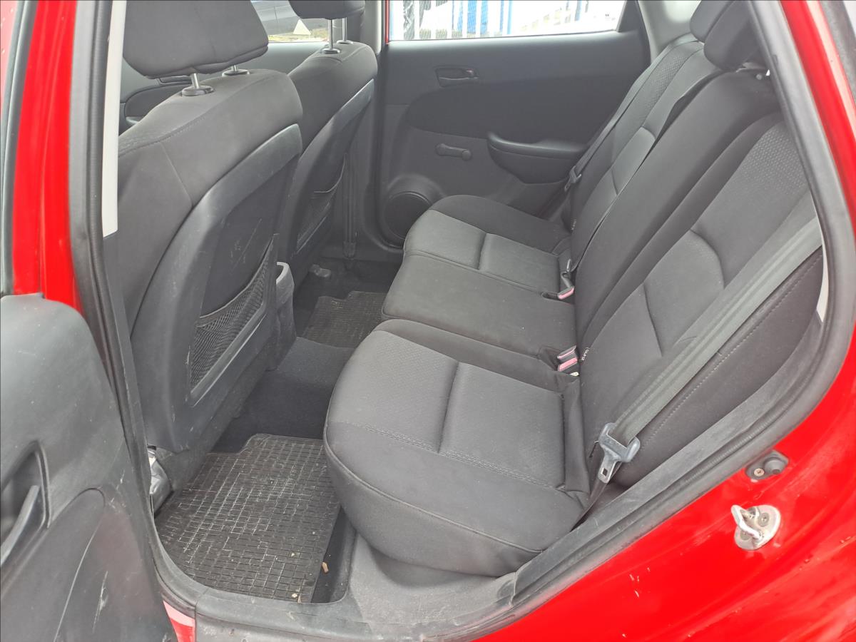 hyundai-i30-1-4-i - 5