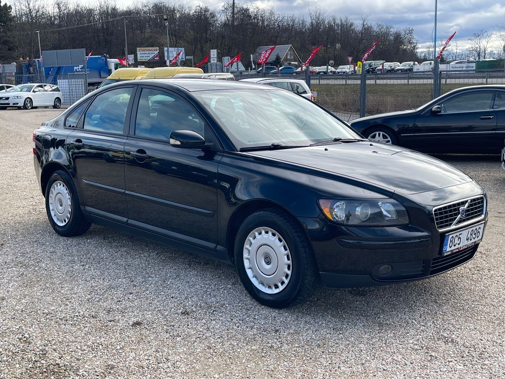 volvo-s40-1-6d-80kw-vyhrev-sed-nova-stk - 6
