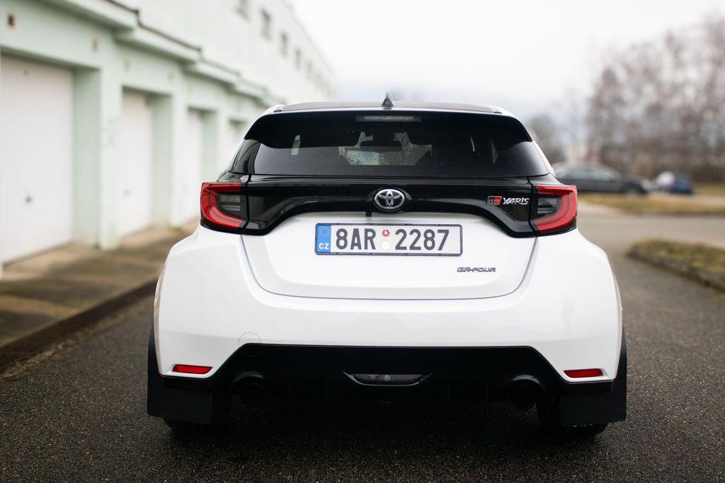 toyota-yaris-yaris-gr-v-zaruce-25-4-2026 - 5