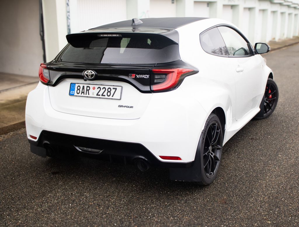 toyota-yaris-yaris-gr-v-zaruce-25-4-2026 - 6