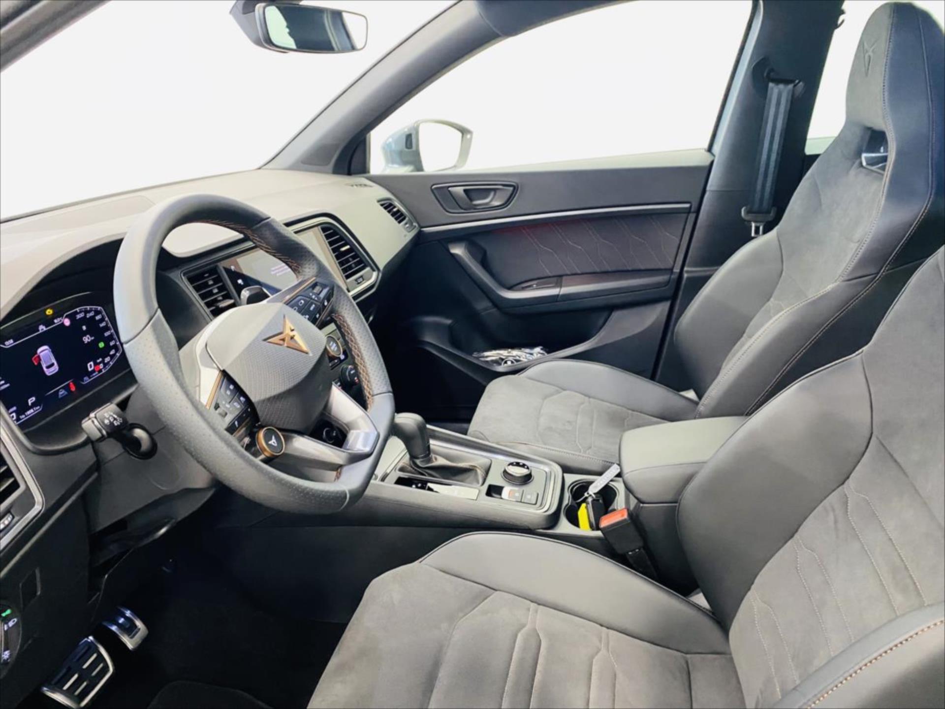 cupra-ateca-2-0-tsi-221kw-dsg-4drive - 4
