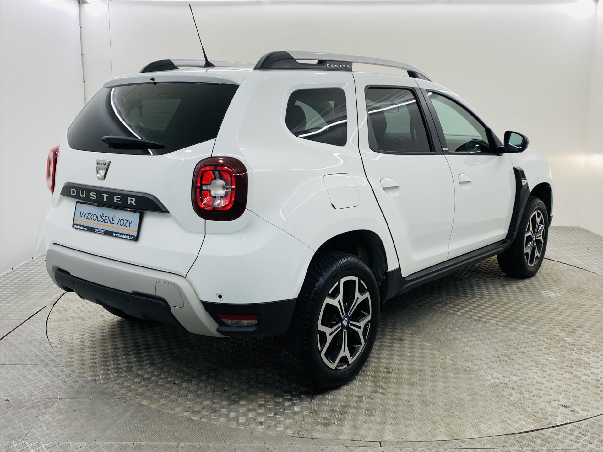dacia-duster-1-0-tce-67-kw-lpg - 1