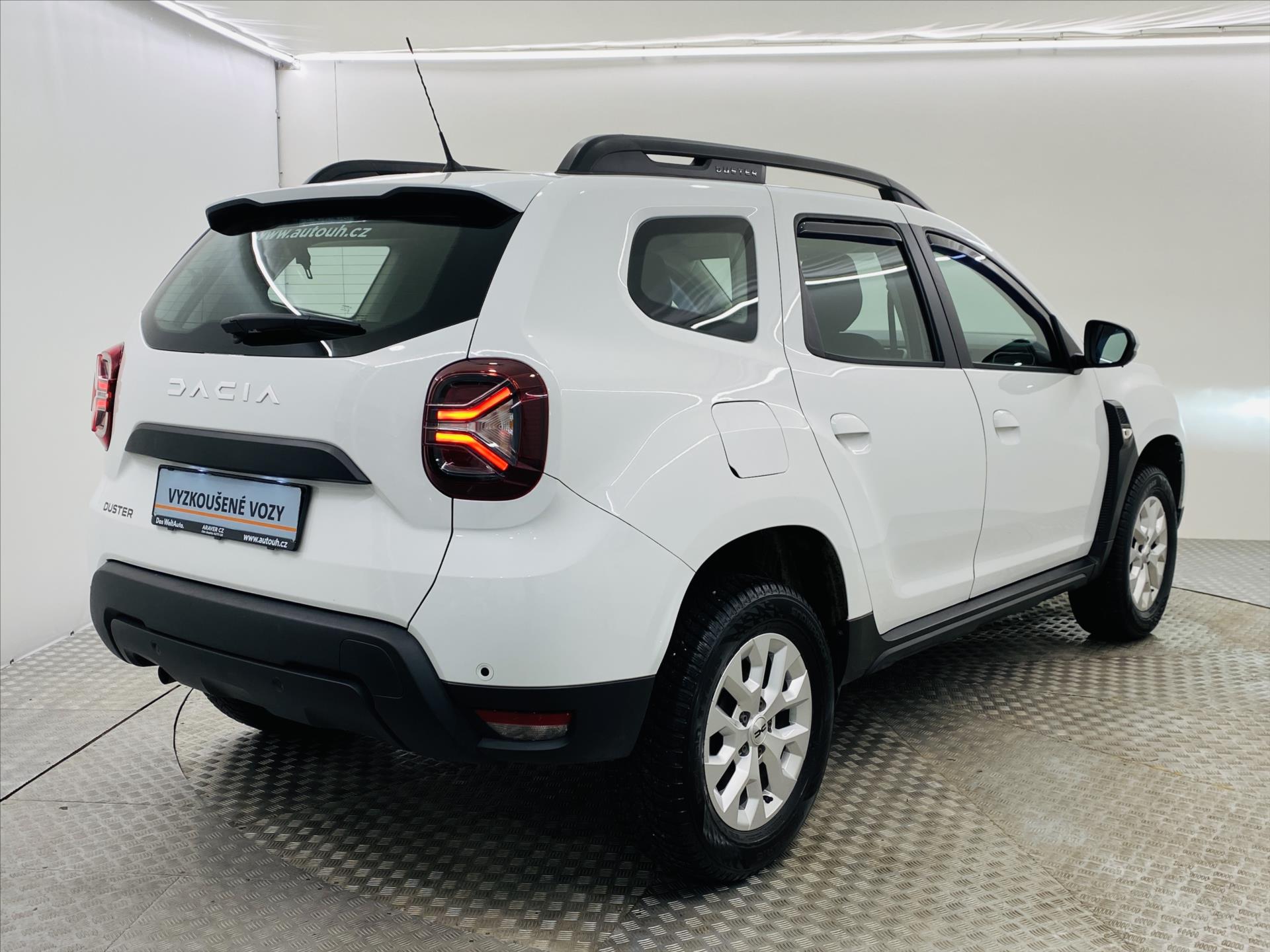 dacia-duster-1-0-tce-67kw - 1