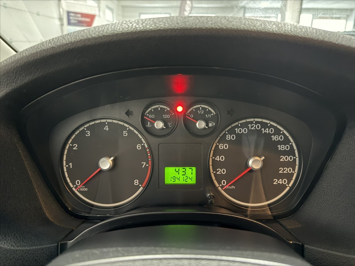 ford-focus-1-6-i-klima-stk-02-28-alu - 8