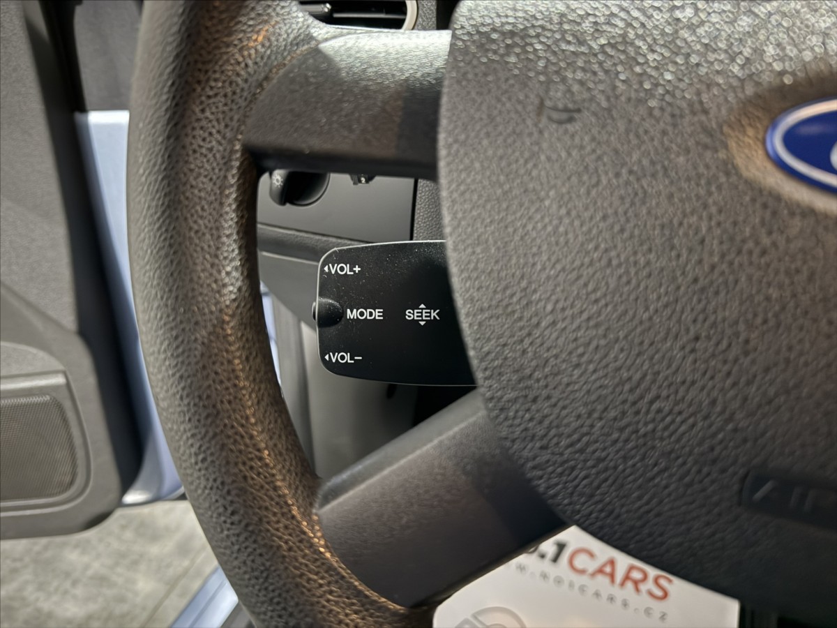 ford-focus-1-6-i-klima-stk-02-28-alu - 9