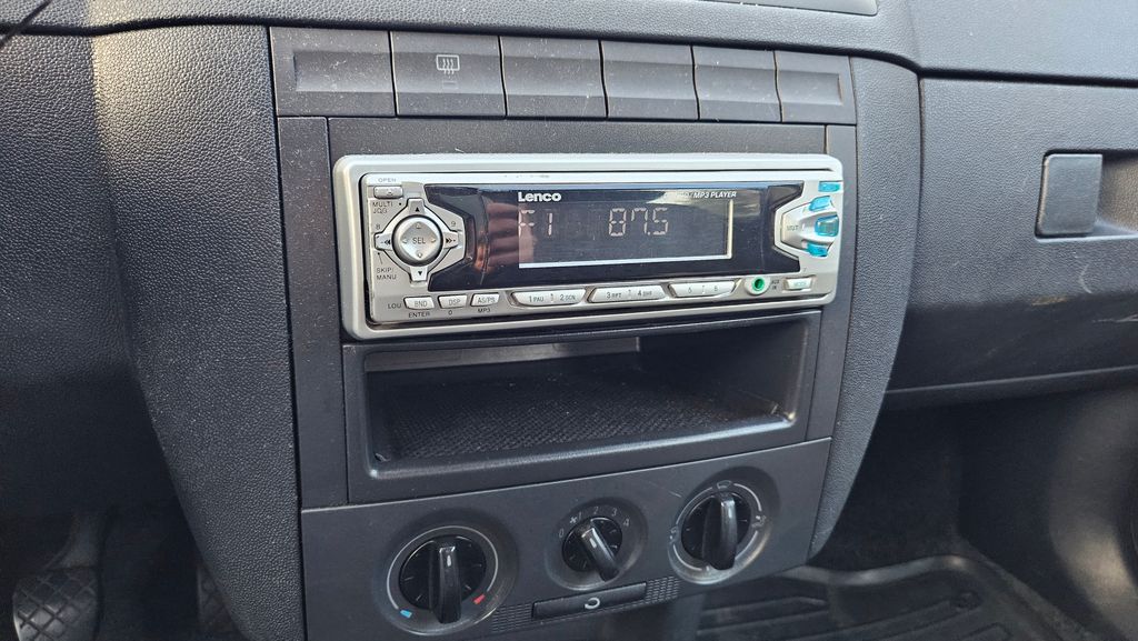 skoda-fabia-1-2i-potk-do-10-2027 - 9