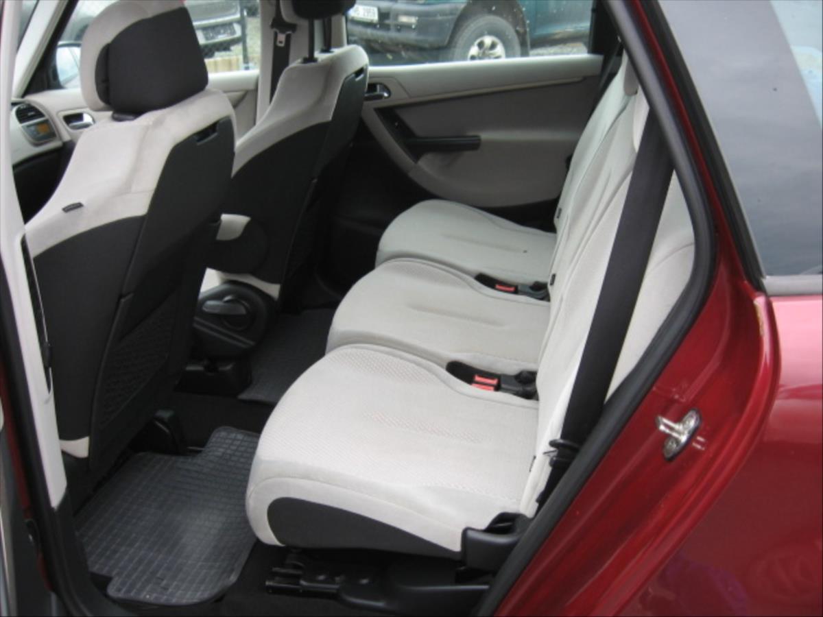 citroen-c4-picasso-1-6-hdi-sx-automat - 5