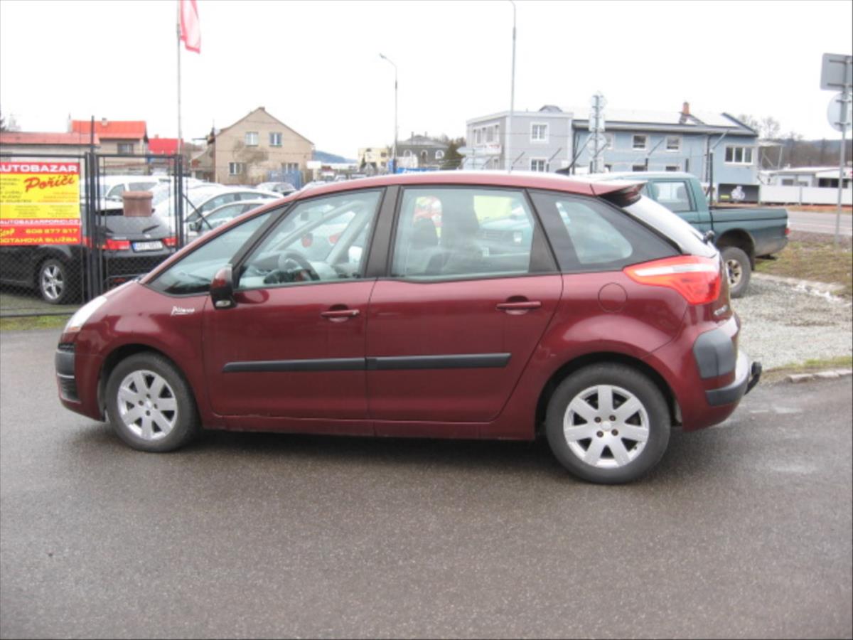 citroen-c4-picasso-1-6-hdi-sx-automat - 9