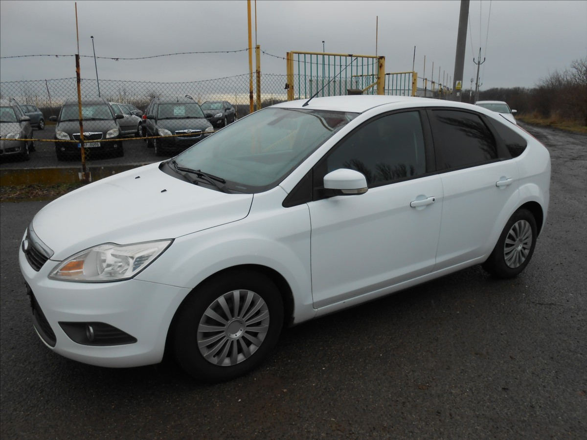 Ford Focus 1,6 74 kW KLIMA Serviska