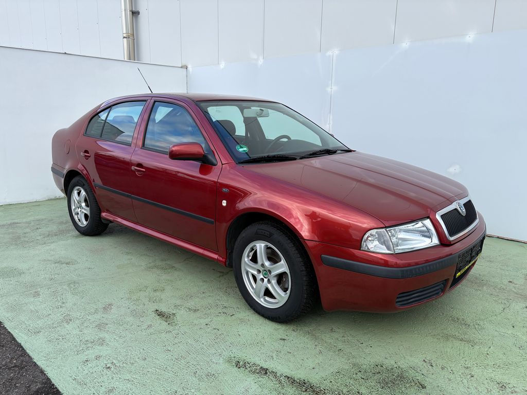 Škoda Octavia 2.0i, 85kW Automat, Klima
