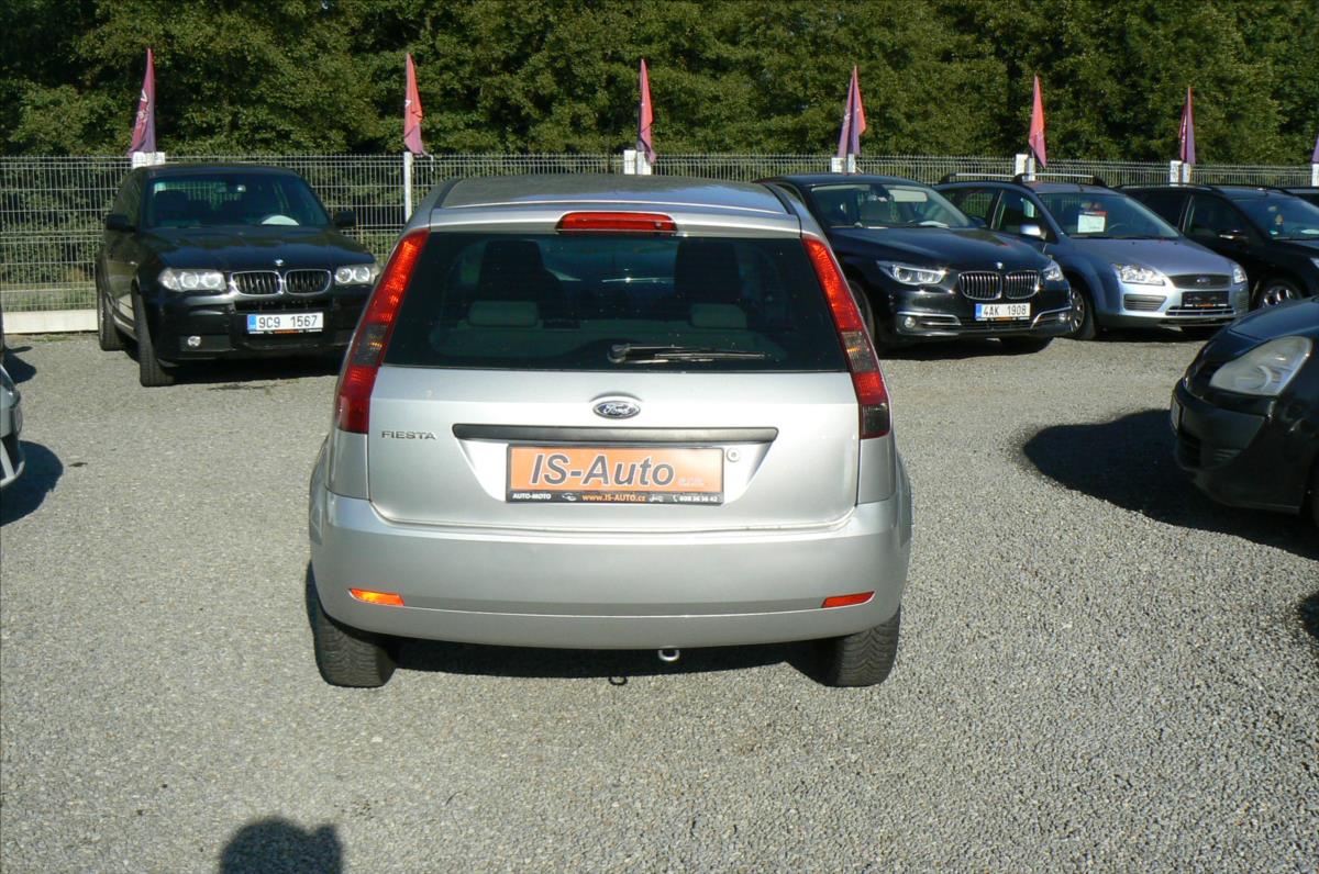 ford-fiesta-1-3-3-dver - 3