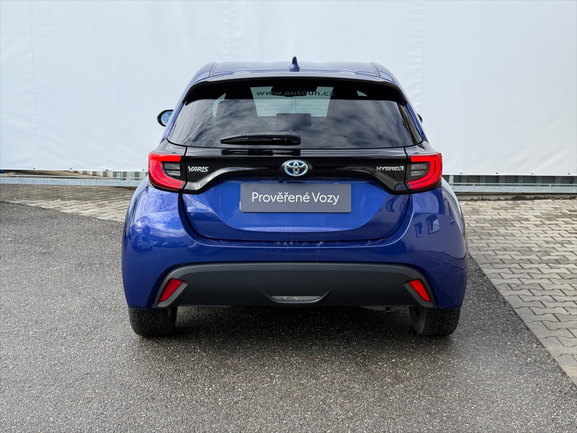 toyota-yaris-1-5-comfort-style-tech - 4