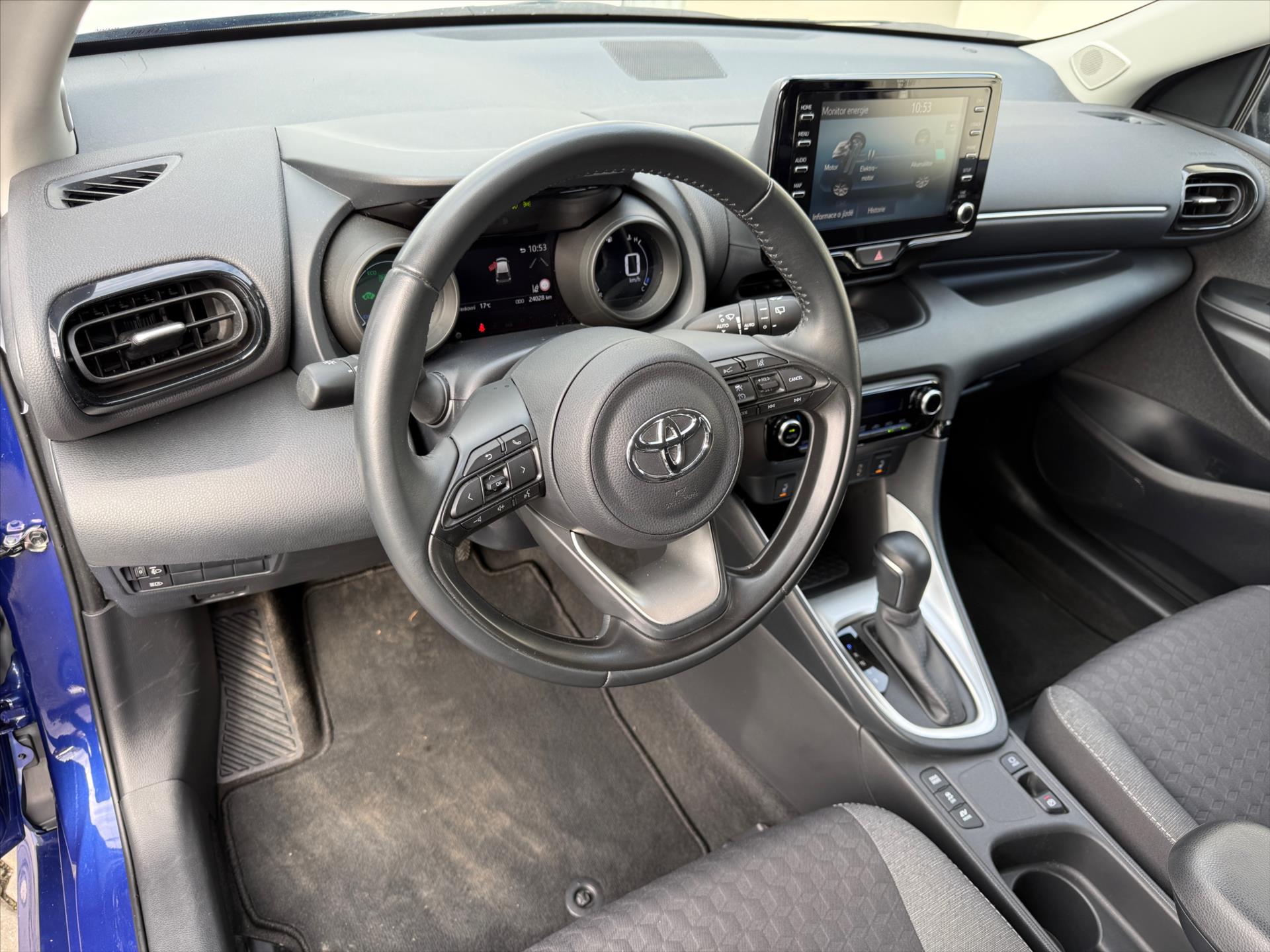toyota-yaris-1-5-comfort-style-tech - 7