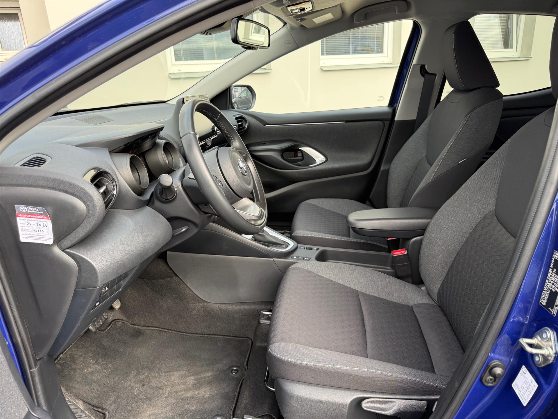 toyota-yaris-1-5-comfort-style-tech - 8