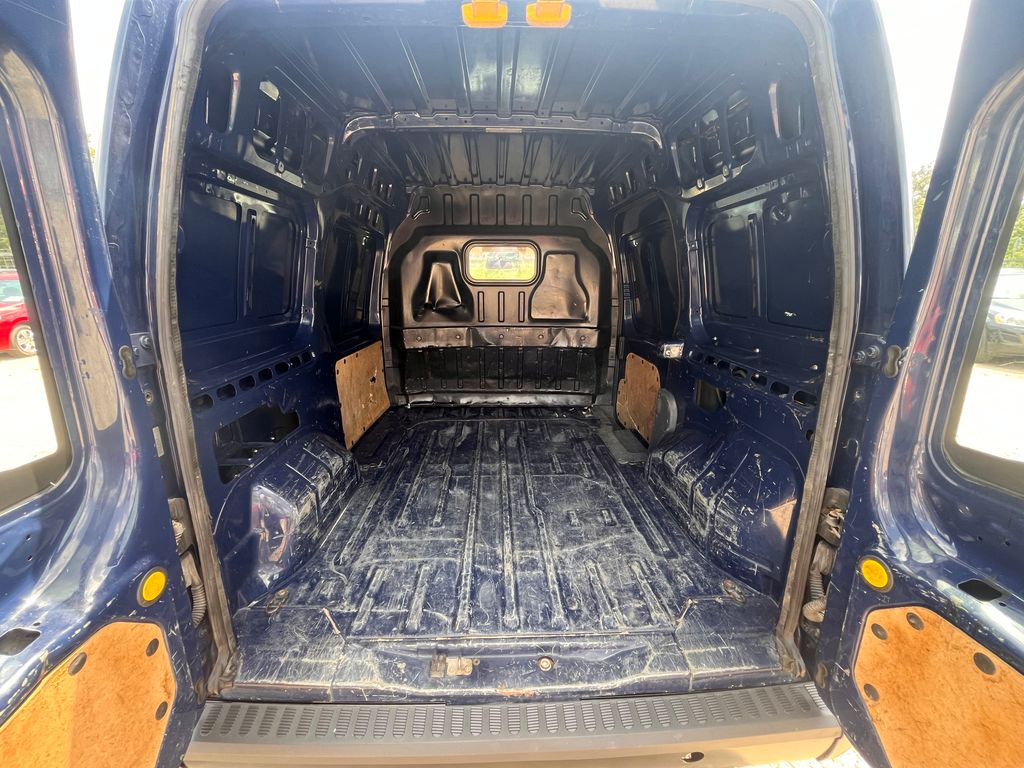 ford-tourneo-connect-1-8-tdci-90k-230-lwb - 4