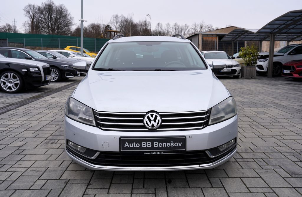 Volkswagen Passat 2.0 TDI kombi DSG/17"Al./170PS