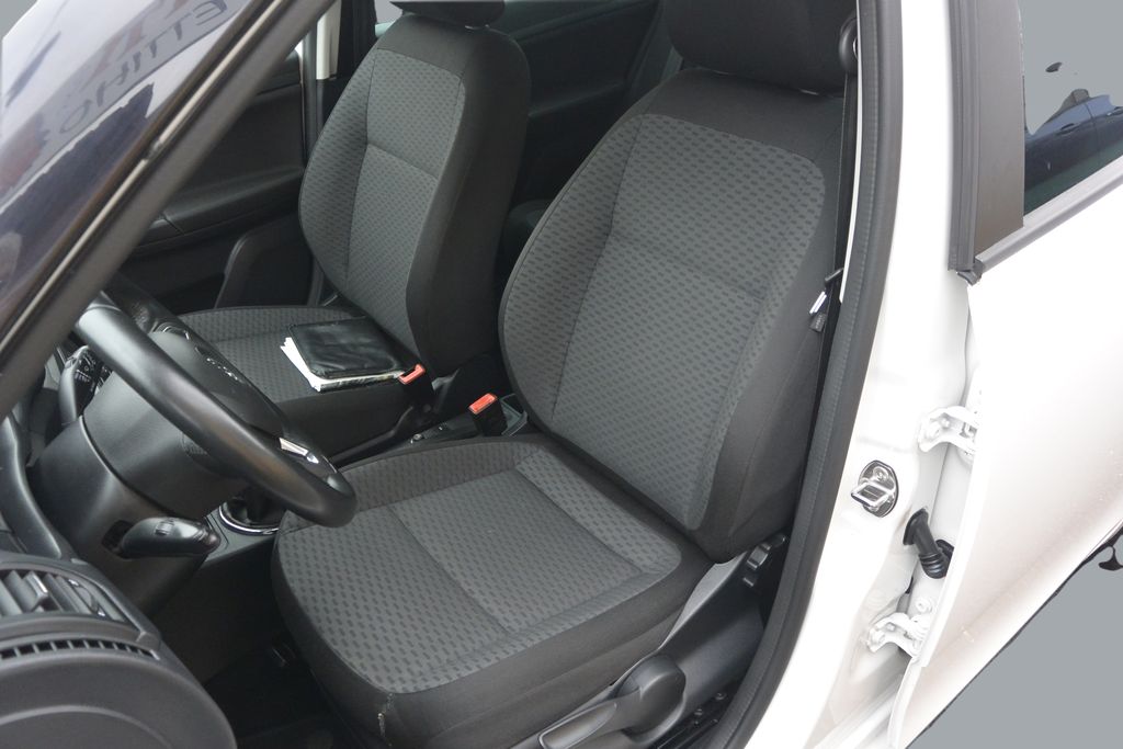 skoda-fabia-1-2tsi-sport - 9