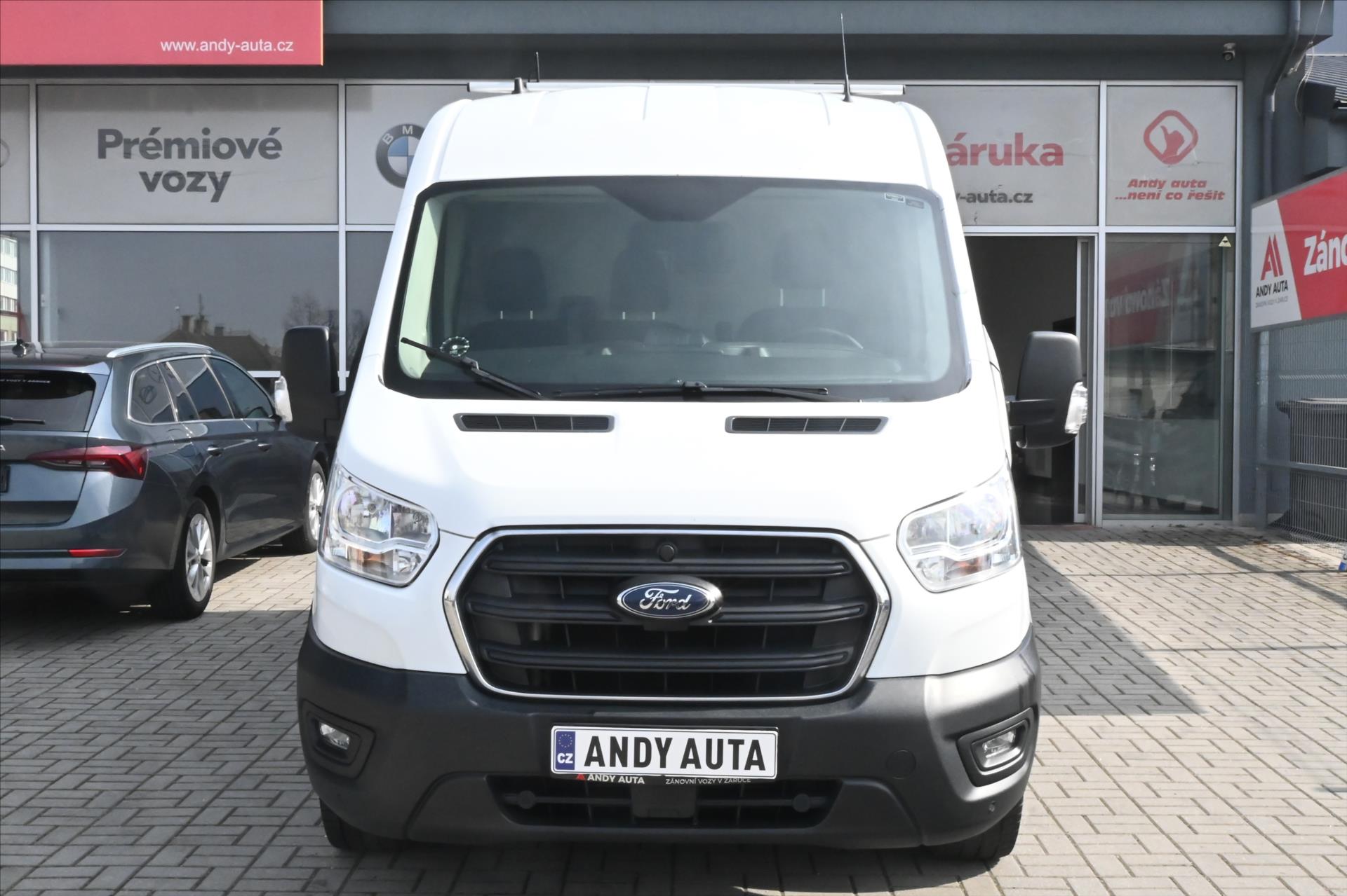 ford-transit-2-0-ecoblue-96kw-l2h2-zaruka-az-5-let - 1