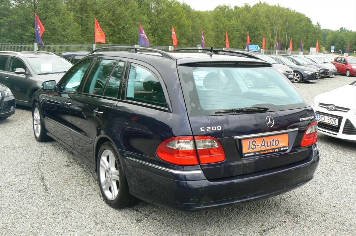 mercedes-benz-tridy-e-1-8-200k-combi - 2