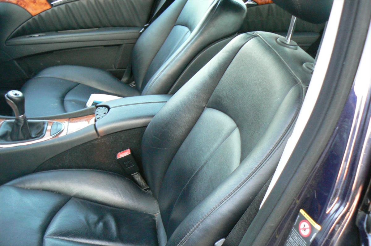 mercedes-benz-tridy-e-1-8-200k-combi - 9