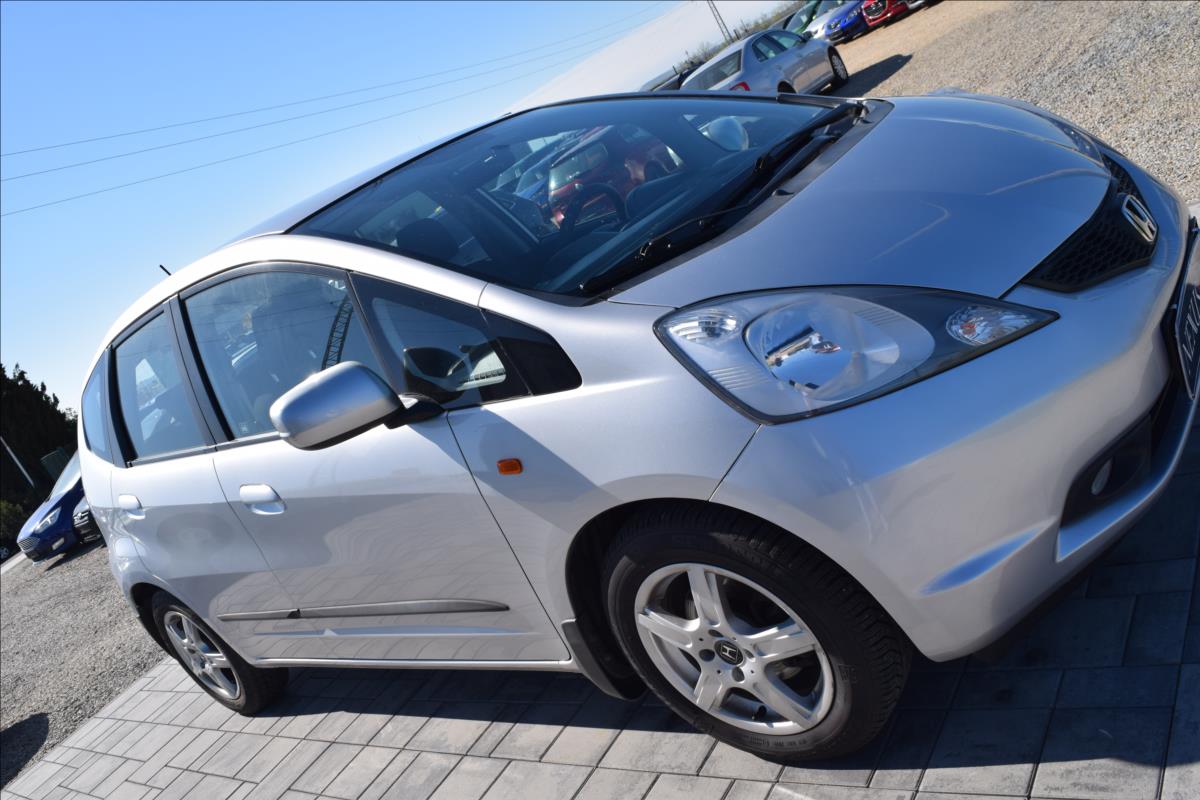 honda-jazz-1-2-vtec-66kw-nizke-km-alu - 3