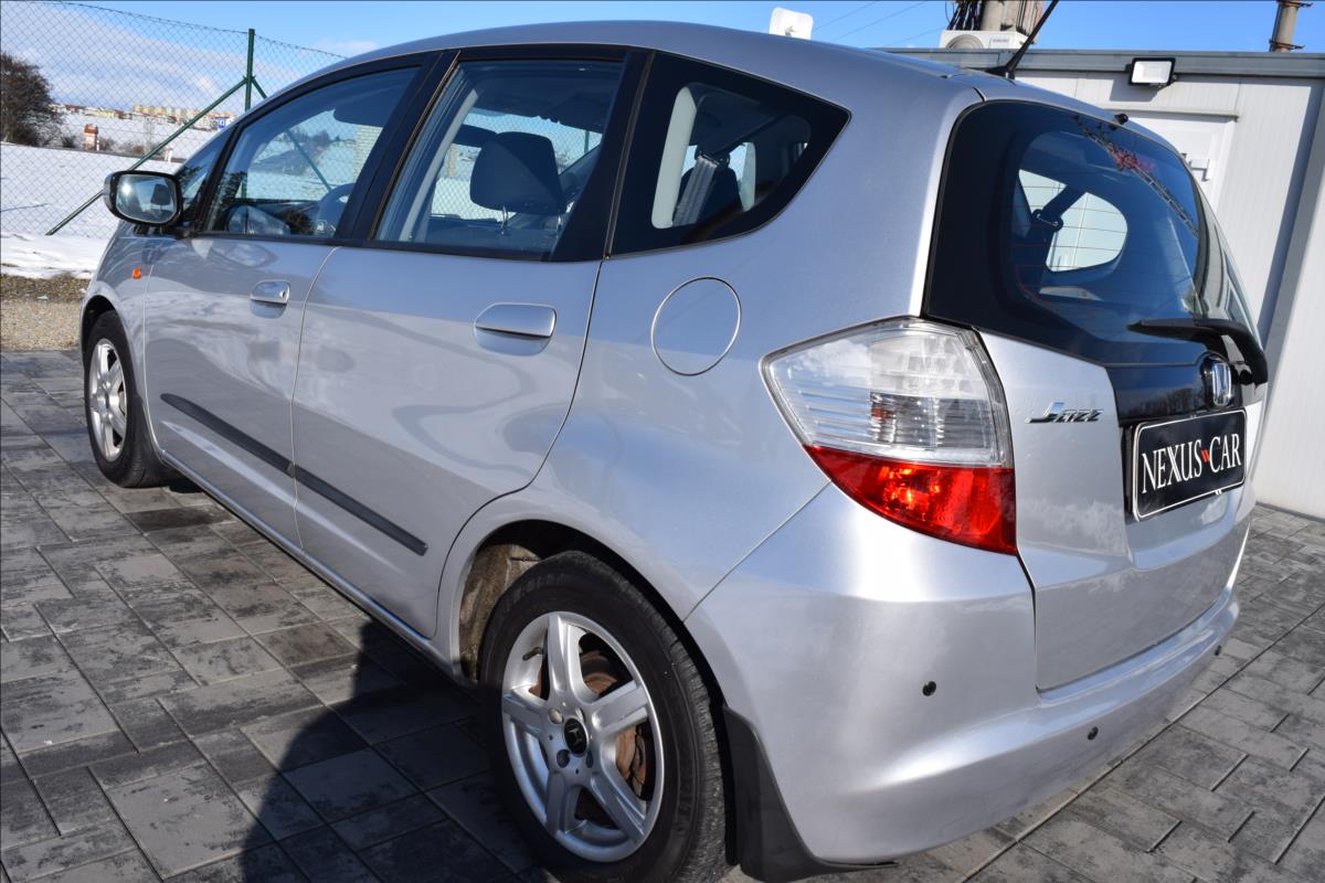 honda-jazz-1-2-vtec-66kw-nizke-km-alu - 6