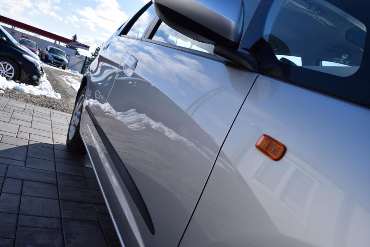 honda-jazz-1-2-vtec-66kw-nizke-km-alu - 8