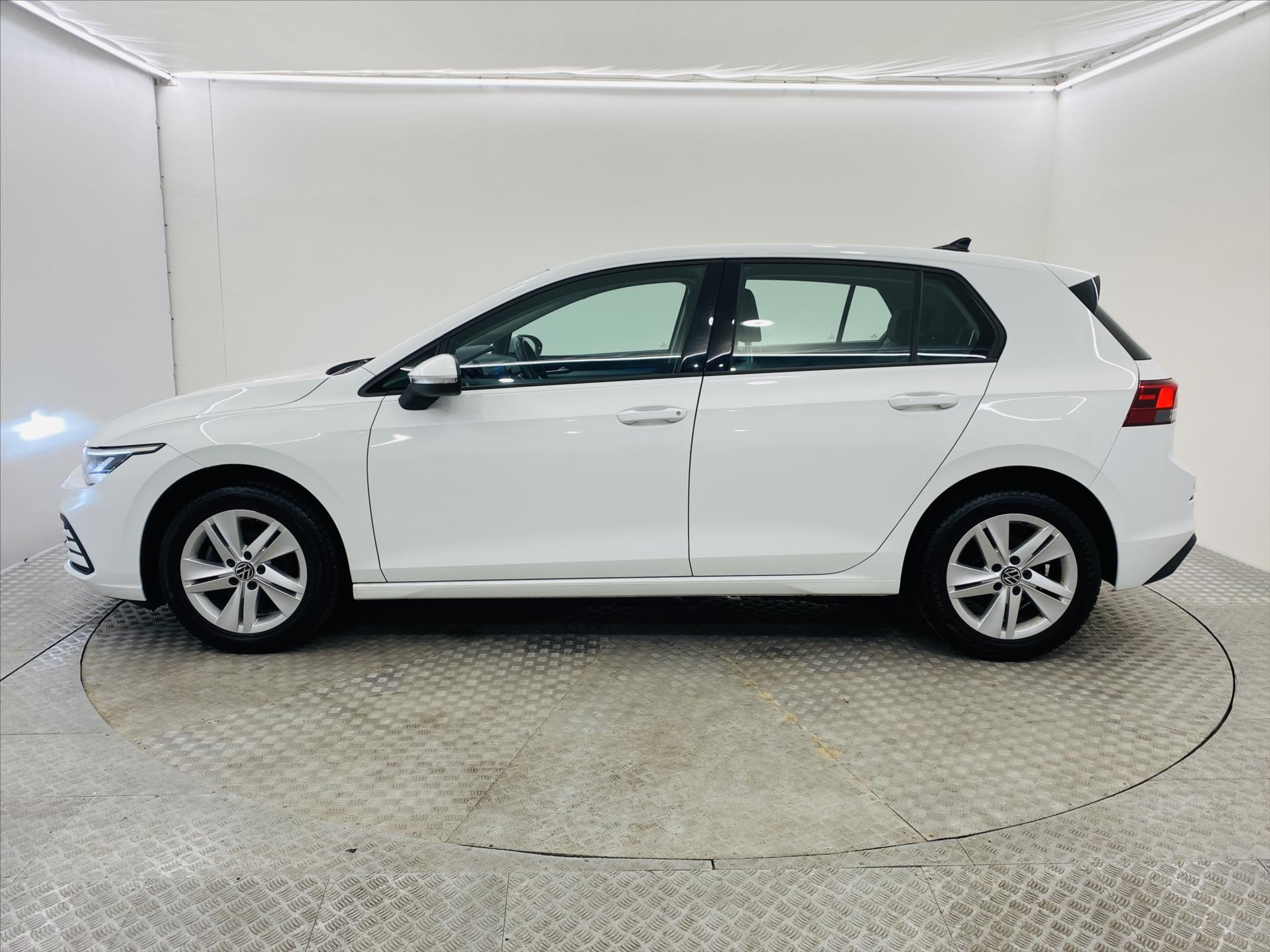 volkswagen-golf-1-0-tsi-81-kw-life - 2