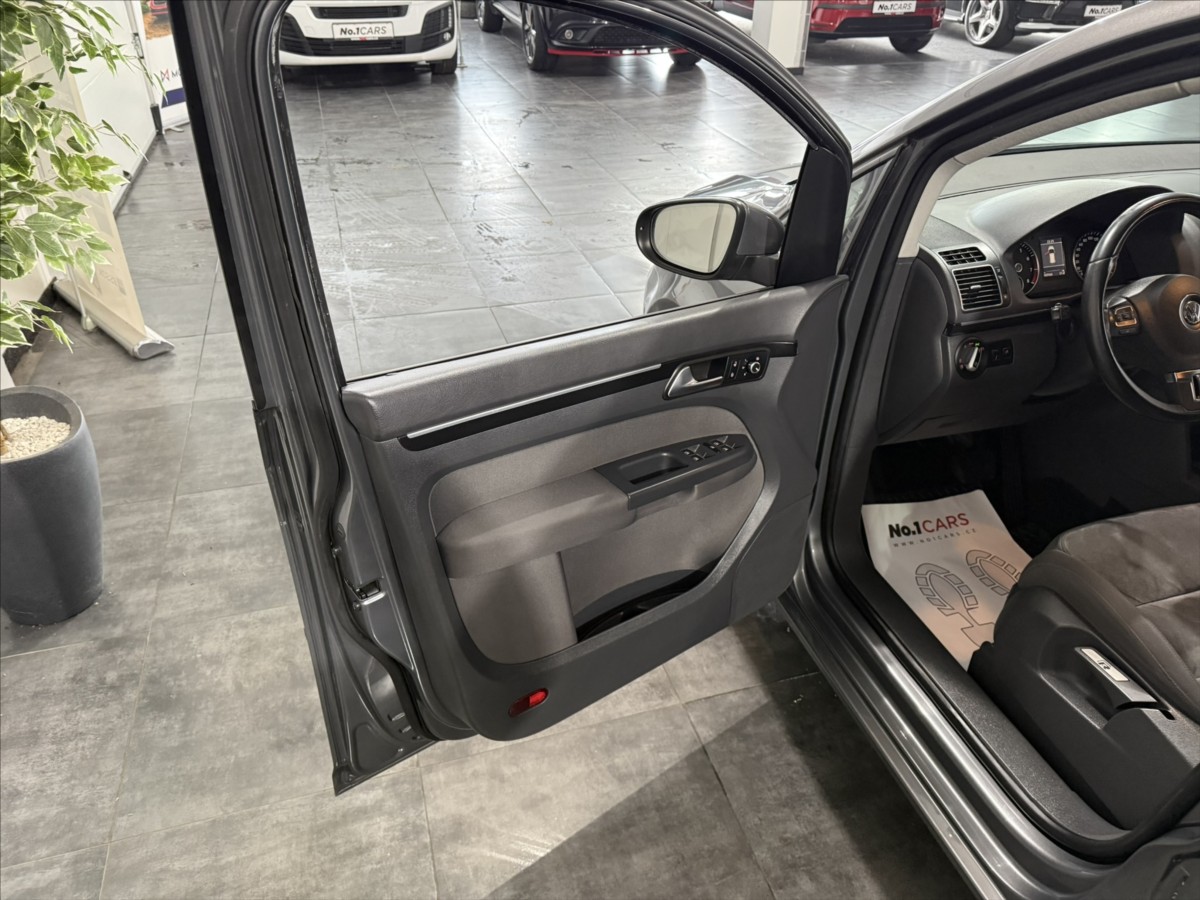 volkswagen-touran-1-4-tsi-dsg-cng-bi-xen-kamera - 5