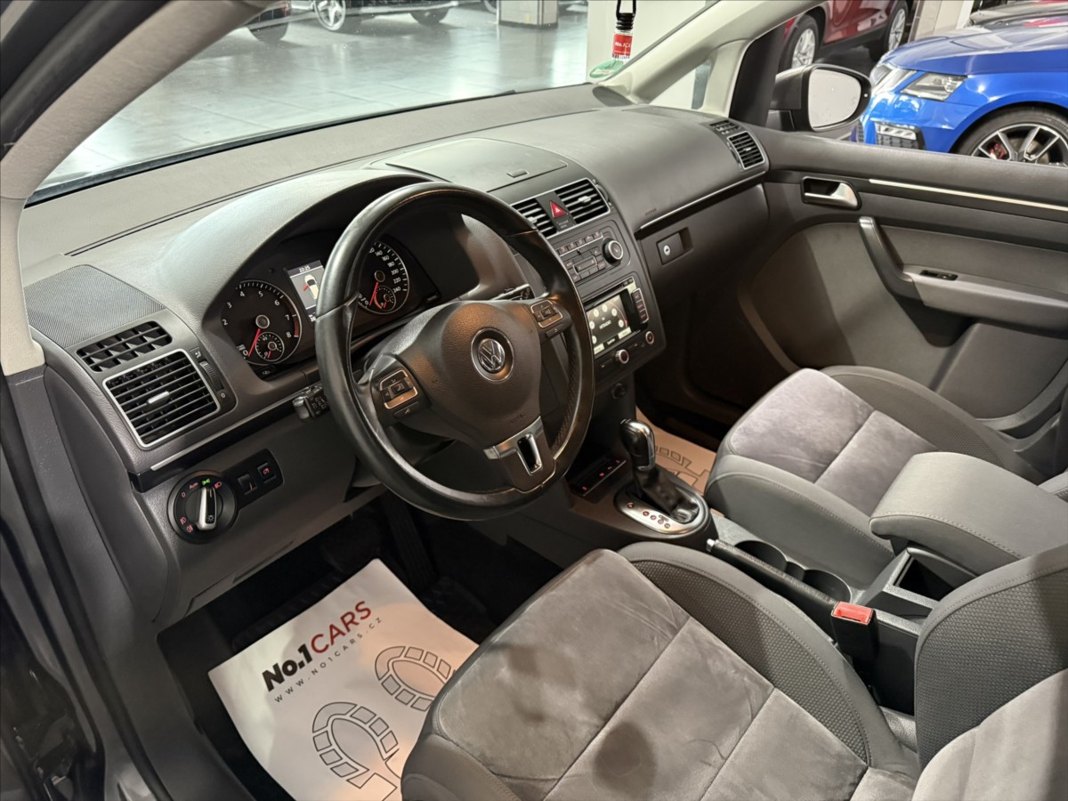 volkswagen-touran-1-4-tsi-dsg-cng-bi-xen-kamera - 7