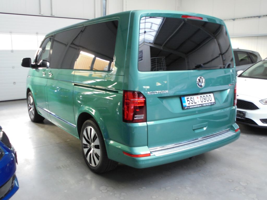 volkswagen-multivan-2-0tdi-150kw-highline-4mot-dsg - 3