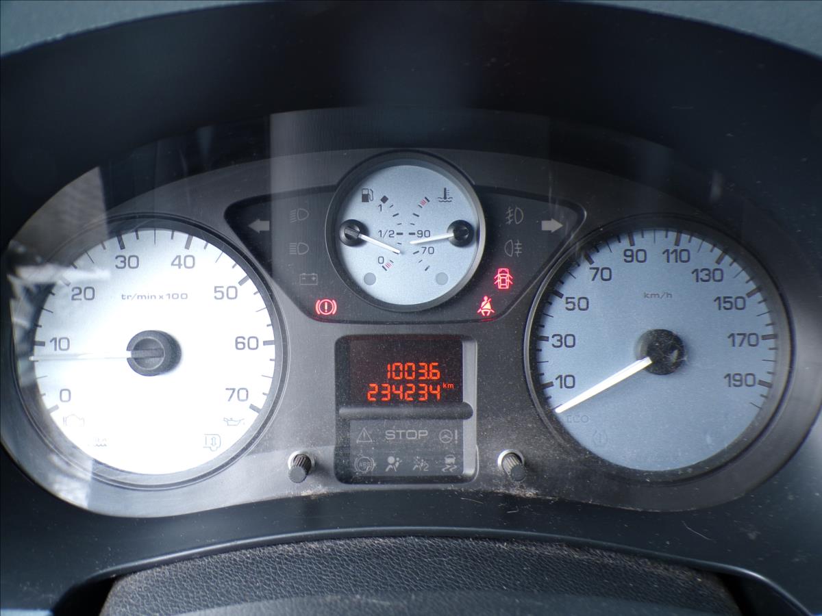 citroen-berlingo-1-6-hdi-tazne-zarizeni - 7
