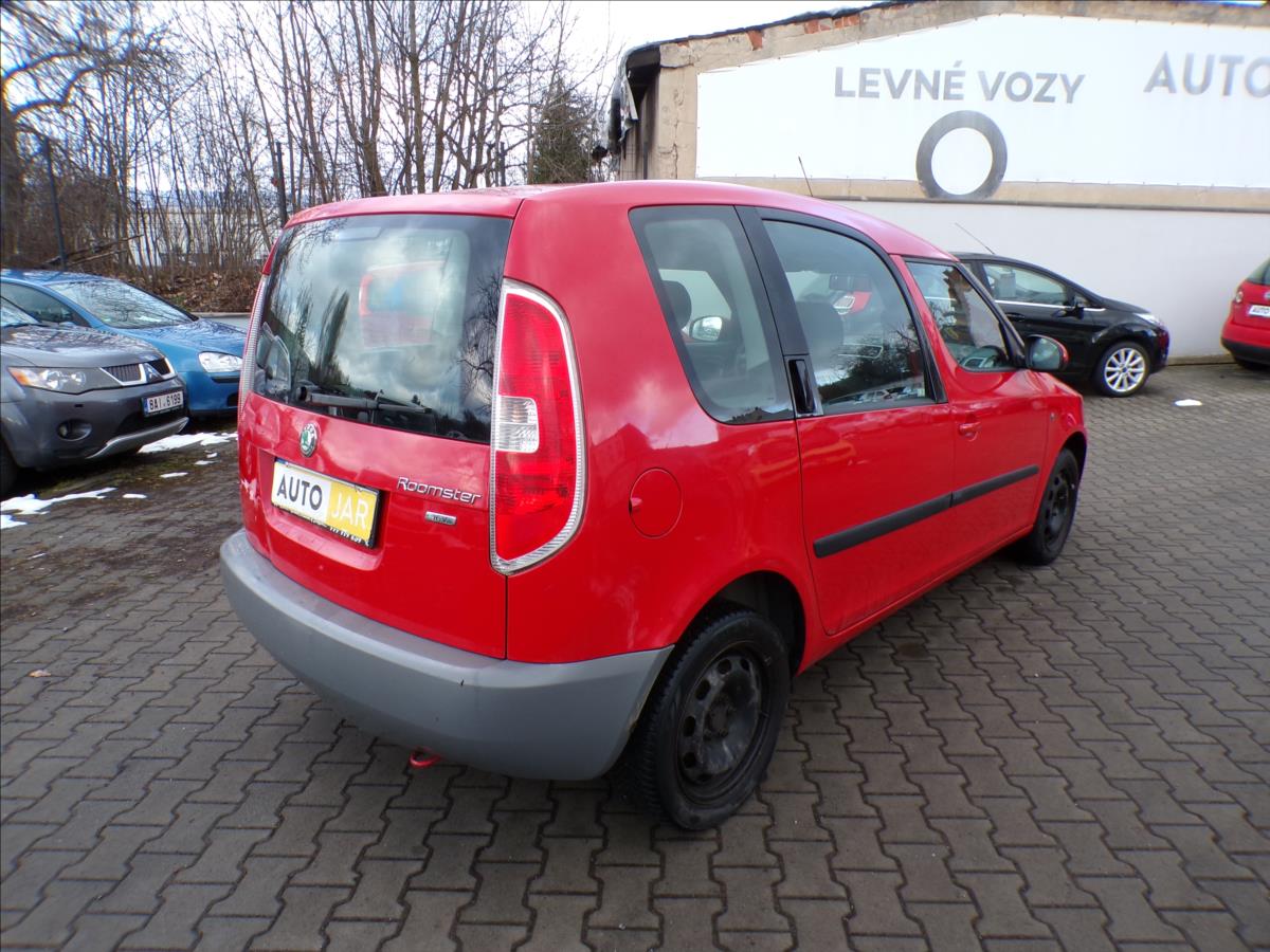 skoda-roomster-1-4-16v-style - 4