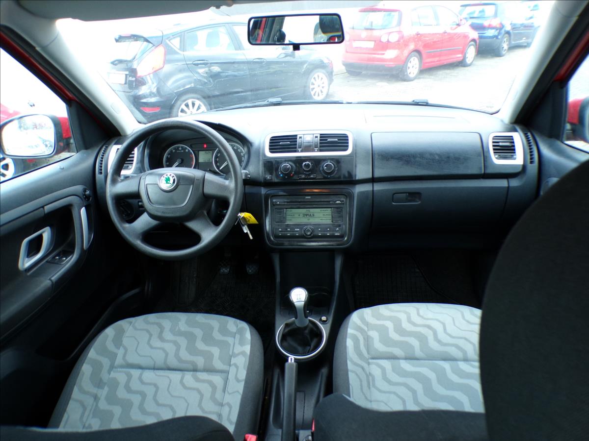 skoda-roomster-1-4-16v-style - 6