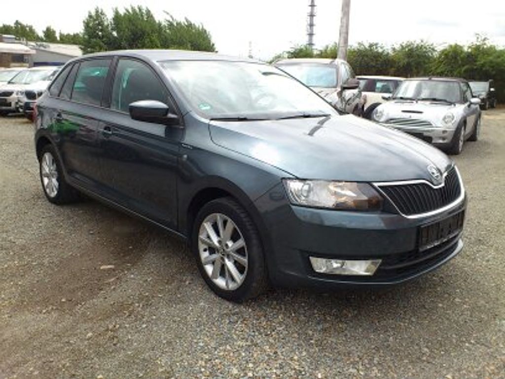 skoda-rapid-1-2-tsi-63-kw-navigace-klima - 3