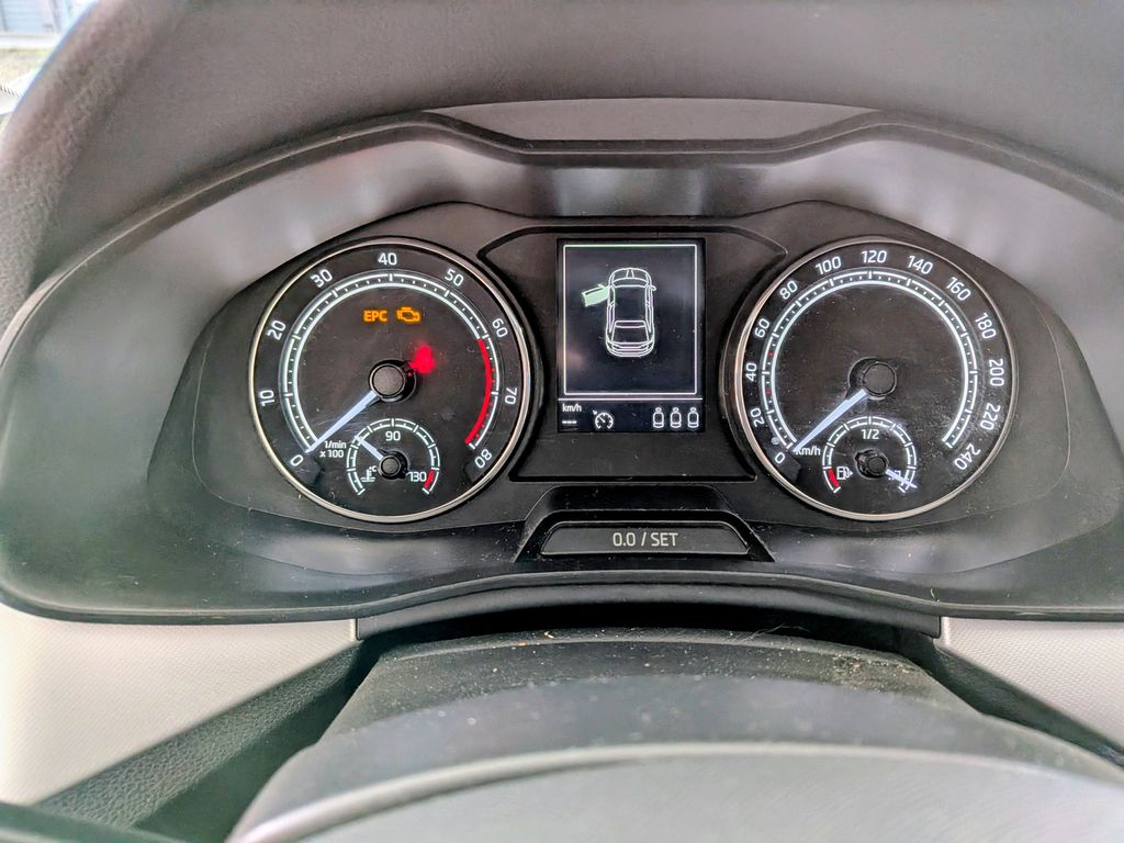 skoda-scala-ambition-1-0-tsi-81-kw - 6