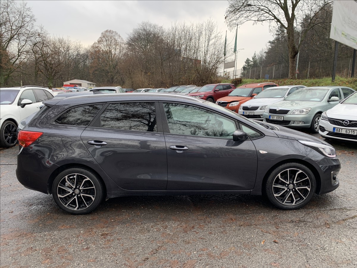 kia-ceed-1-6-crdi-serviska - 3