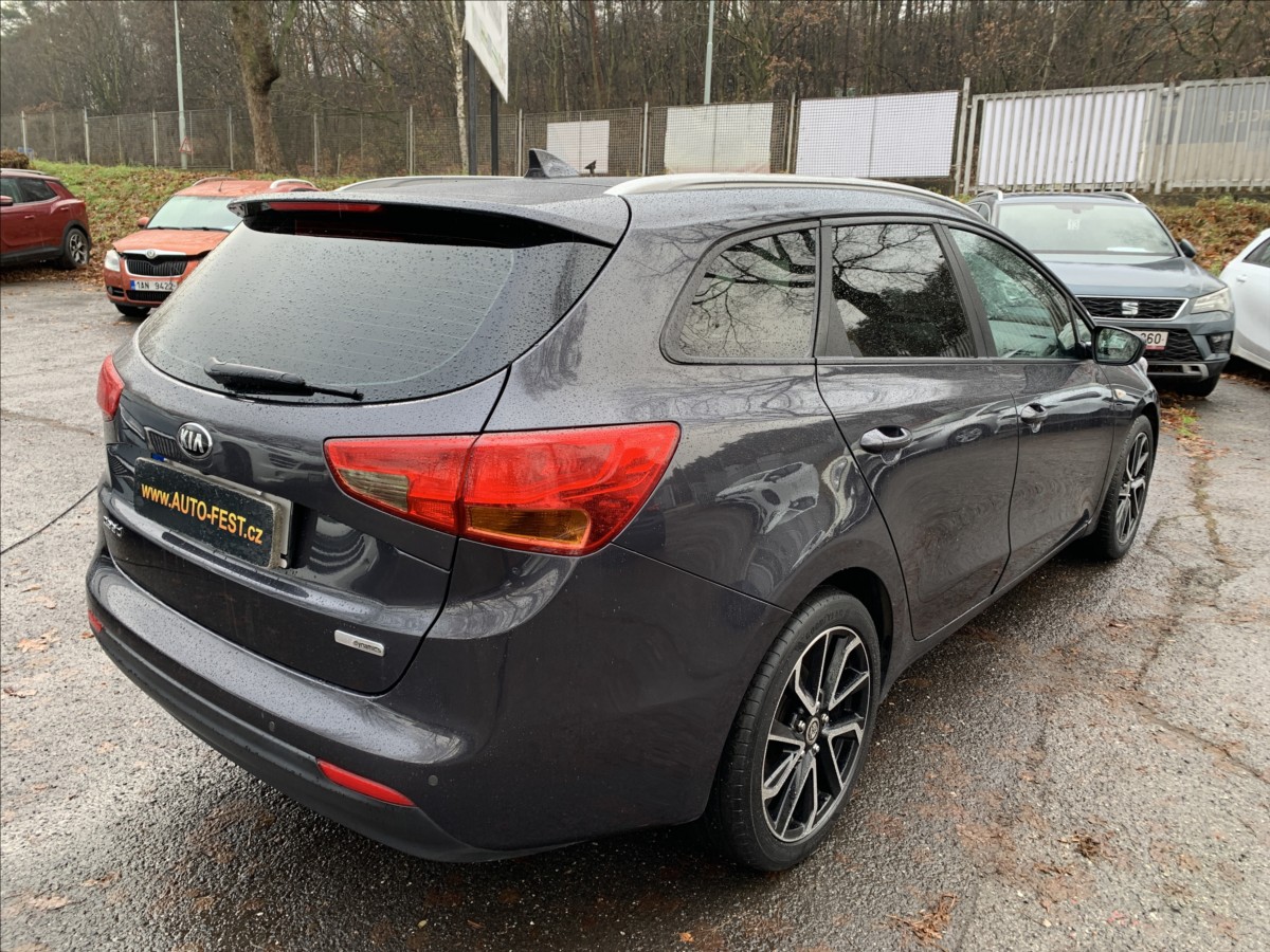 kia-ceed-1-6-crdi-serviska - 4