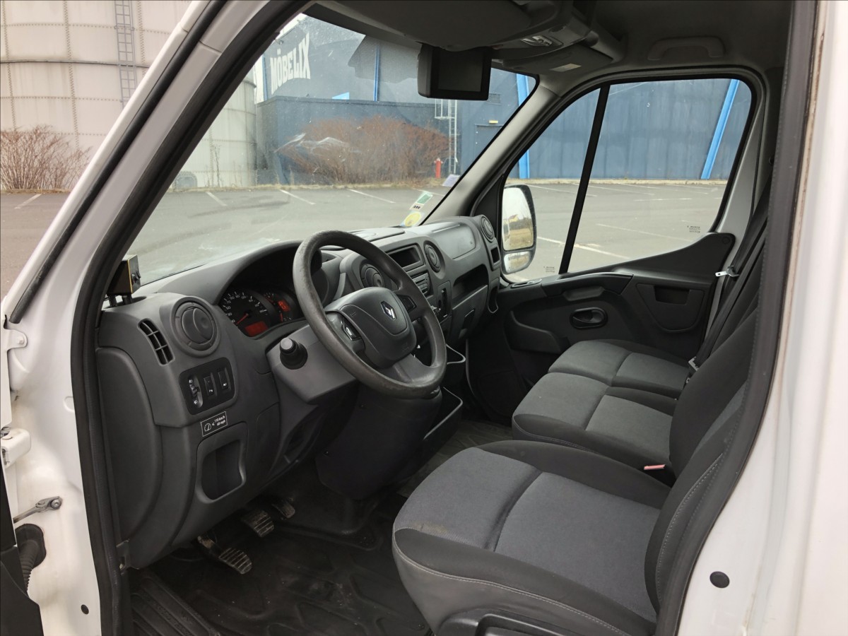 renault-master-2-3-dci - 9