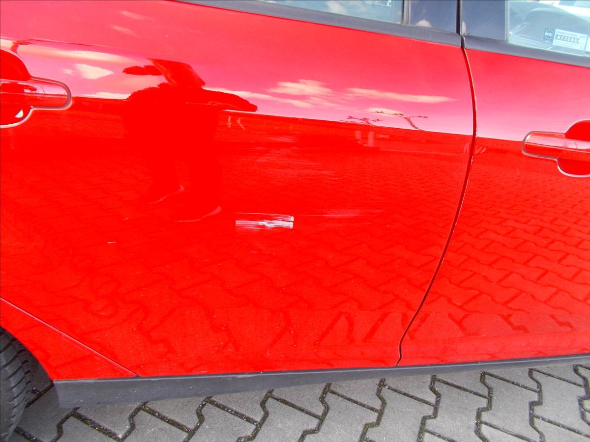 ford-focus-1-0-eb-cr-2-majitel-od-r-2020-tz-klima - 9