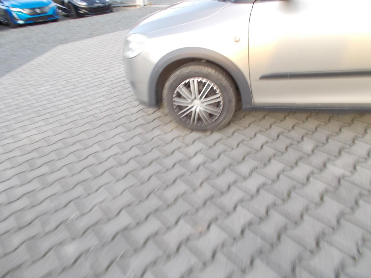 skoda-fabia-1-2-htp-cr-klima-ok-ii - 4