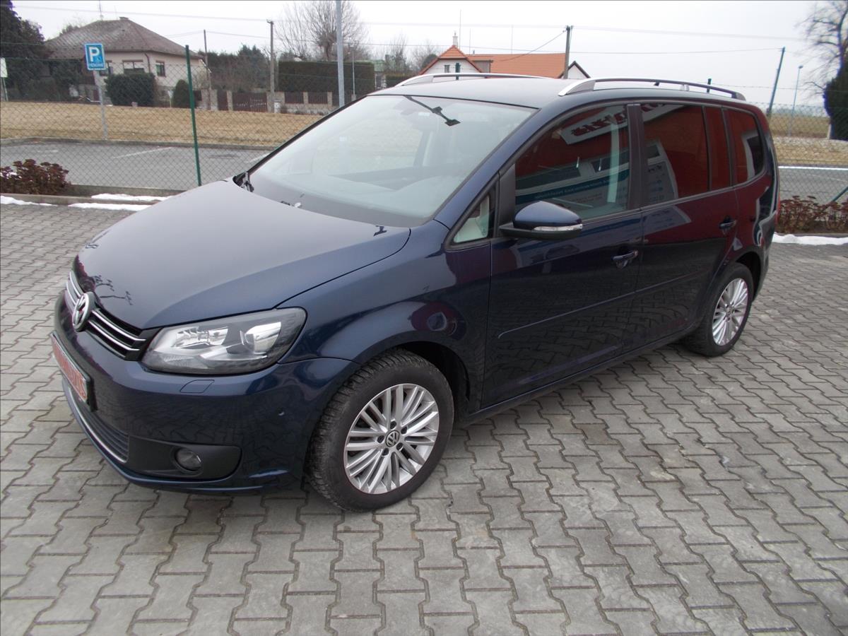 volkswagen-touran-2-0-tdi-dsg-webasto-tz-led-digiklima-nova-stk - 2