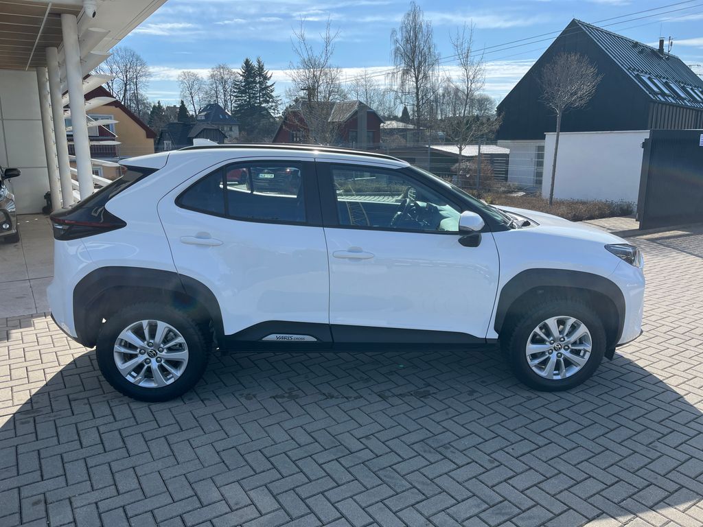 toyota-yaris-cross-1-5-hybrid-e-cvt-comfort - 6