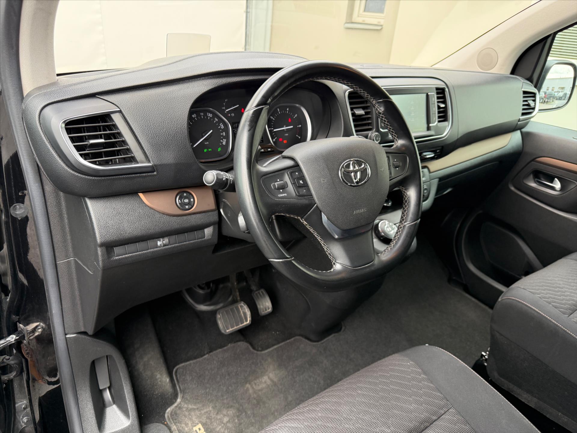 toyota-proace-2-0-l1-8mist-selection-webasto - 7