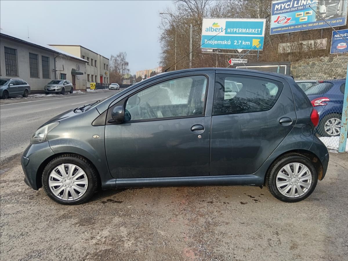 toyota-aygo-1-0-vvti-cool - 5