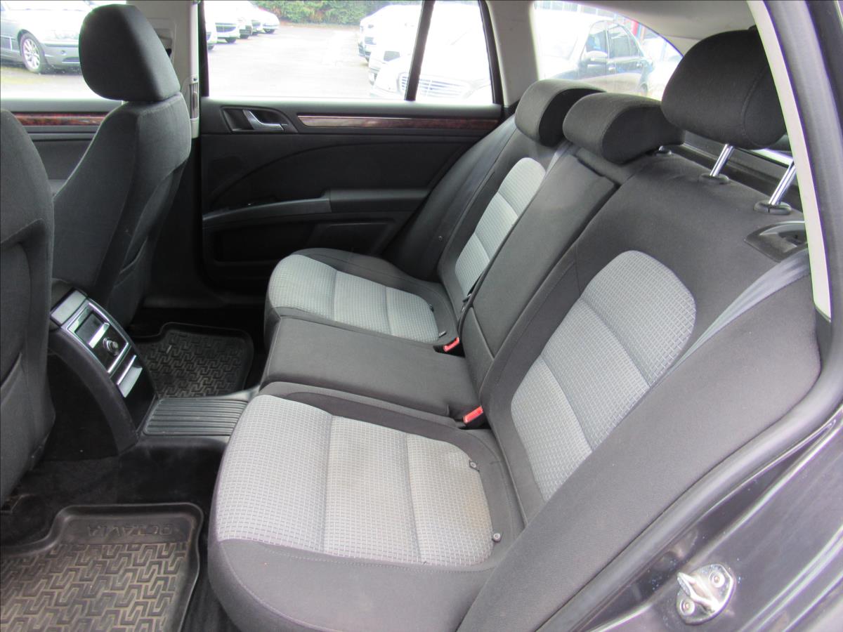 skoda-superb-1-9-tdi-77kw-combi - 9